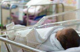 "Mamă, întoarce-te și ia-o pe micuța Amelia". O fetiță nou-născută, abandonată de cea care i-a dat viață în parcarea unui spital din Italia