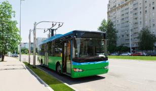 Ministerul Educaţiei vrea să cumpere microbuze electrice pentru elevi prin PNRR