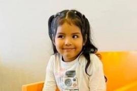 O fetiţă de 5 ani este de negăsit după ce s-a "evaporat" în timp ce se juca pe treptele din faţa hotelului unde locuia