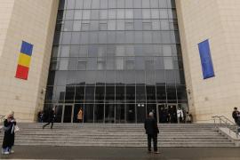 Procurorii şi judecătorii fac grevă pe perioadă nelimitată. Vor să îşi păstreze pensiile speciale şi dreptul de a ieşi la pensie mai repede