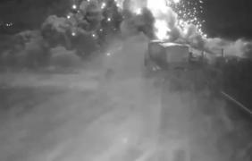 Baraj imens pe râul Nipru, aruncat în aer. Zona e controlată de forţele ruse: ucrainenii şi ruşii se acuză recipro. Mare parte a frontului, inundată