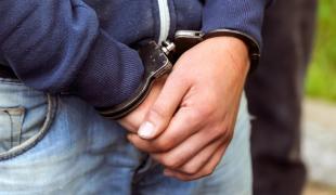 Cetăţean străin, prins în flagrant în timp ce vindea cocaină, în Dolj. Cerea 7.550 de euro în schimbul drogurilor