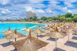 Nouă zi liberă pentru români. Vor avea o minivacanţă de 4 zile la final de vară