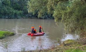 Mamă şi fiică, salvate de la înec