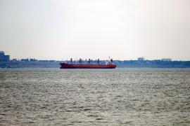 Ruşii pretind că au descoperit urme de explozibili pe o navă de cereale străină, inspectată în Strâmtoarea Kerci. Ce decizie au luat