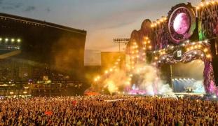 UNTOLD 2023. Cum se face accesul şi de unde se ridică brăţările. Obiecte interzise în zona festivalului