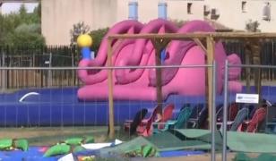 Structura gonflabilă a fost purtată de vânt 50 de metri