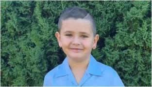 Au decis să-l deconecteze de la aparate, după zile de chin. Copilașul de 7 ani din UK se înecase cu mâncare