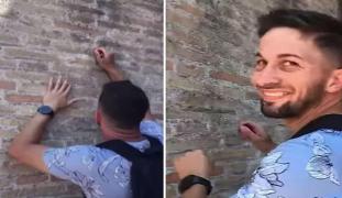 Turistul care şi-a scris numele pe Colosseum îşi explică gestul