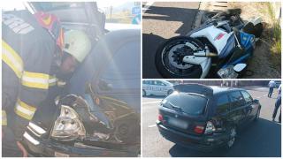 Ambulanță SMURD chemată după un accident din Hunedoara în care au fost implicate două mașini și o motocicletă
