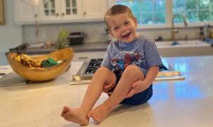 "Copilaşul nostru, avem inima distrusă". Un băieţel de 3 ani din SUA a murit sub ochii îngroziţi ai părinţilor, după ce a căzut dintr-o barcă şi a fost lovit de elice