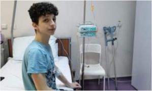 A murit după 2 ani de chin. David, un elev din Târgu Jiu, se lupta cu cancerul