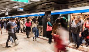 Sunt probleme tehnice la metrou, în stația Dimitrie Leonida. Se circulă cu dificultate între Berceni și Pipera