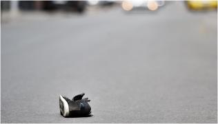 Fetiță de 6 ani, spulberată de o mașină, în Buzău. Copila, ucisă pe loc după ce nu s-a asigurat și a traversat printr-un loc nepermis