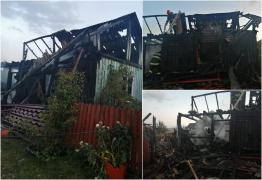 O locuinţă din Suceava s-a făcut scrum, după ce a fost cuprinsă de flăcări. Patru autospeciale au intervenit pentru a stăpâni focul