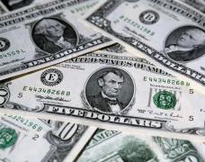 Dolarul american a prins o zi foarte bună în raport cu leul românesc