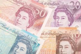 Leul românesc a pierdut teren masiv în raport cu lira sterlină