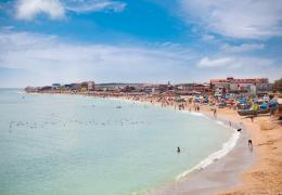 Mai multe persoane ar pluti în derivă pe mare, într-o barcă pneumatică, în zona Vama Veche. Intervin pompierii şi un echipaj SMURD