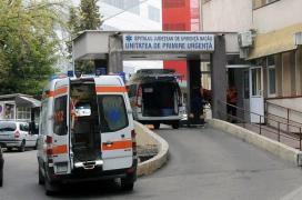 Lunga şi inutila aşteptare: O femeie din Bacău a stat 5 ore la urgenţă pentru un vaccin antirabic. Când a ajuns, i s-a spus că nu se face acolo