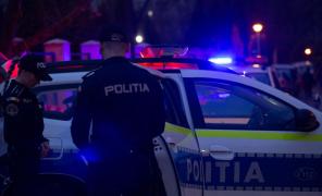 A incendiat din senin o maşină din Sectorul 3, la o săptămână de când a îngrozit trecătorii cu un gest indecent. Piromanul a fost reţinut