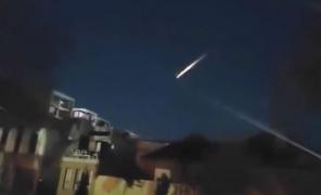 Val de ipoteze după ce o "minge de foc" a luminat cerul, în Melbourne. Ce era de fapt obiectul misterios