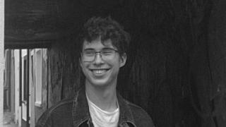 Un băiat din UK, pe nume Hugo Palmer, şi prietenul său Erwan Ferrieux au dispărut fără urmă în timp ce se aflau într-o excursie în Australia.