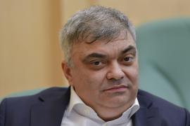 Managerul Spitalului Colentina și adjunctul Administrației Spitalelor din București, reținuți