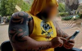 Membru al grupării "Scorpionii", dat în urmărire de francezi, a fost prins la Onești. Gașca de români făcea mii de euro cu alba-neagra, în Paris