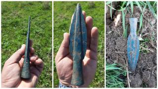 "A fost o întâmplare extrem de fericită pentru mine". Artefact inedit din Epoca Bronzului, descoperit de jandarm pe un câmp din Teleorman