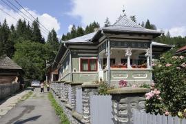 Voineasa era considerată, pe vremuri, una dintre cele mai importante staţiuni din România