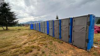 (P) Ce trebuie să știi despre golirea și curățarea toaletelor ecologice