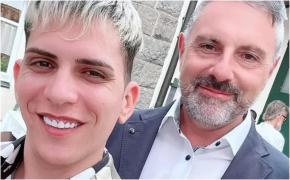 Romanul de 31 de ani care a fost logodit cu un preot britanic de 81 de ani are o noua iubire. S-a logodic cu un afacerist mai tânăr, după ce a devenit văduv