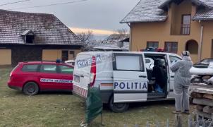 Răsturnare de situaţie în cazul bătrânului găsit mort în Satu Mare, pe jumătate dezbrăcat, în curtea casei. Ce au descoperit medicii legişti