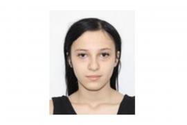 Minoră de 15 ani, căutată de familie la o lună după ce a dispărut, în Bucureşti. Ioana Cristina a fost dată în urmărire naţională