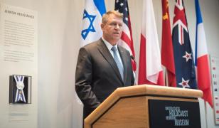 Iohannis, de Ziua Comemorării Victimelor Holocaustului: Avem responsabilitatea să prevenim şi să combatem comportamentele antisemite, rasiste sau xenofobe