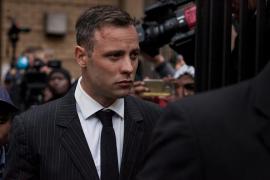 Oscar Pistorius va fi eliberat condiţionat vineri, la 11 ani după ce şi-a ucis iubita. Fostul campion paralimpic va avea interdicţie de a discuta cu presa