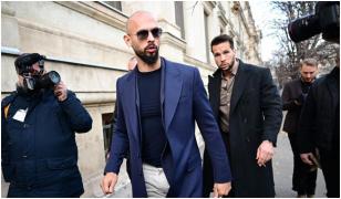 Andrew Tate rămâne în România