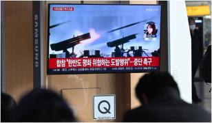 Phenianul a tras 200 de obuze de artilerie în apropierea Coreei de Sud. Seulul şi-a evacuat civilii de pe 2 insule, China îndeamnă la calm