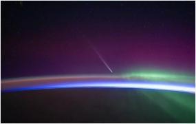 Cometa secolului, surprinsă ultima dată de pe Pământ în epoca Omului de Neanderthal, devine vizibilă din nou. Unde va putea fi admirată