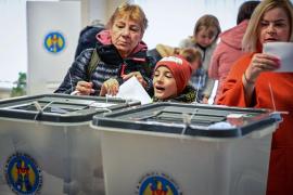 Referendum în Republica Moldova pentru aderarea la UE. 55% au votat 