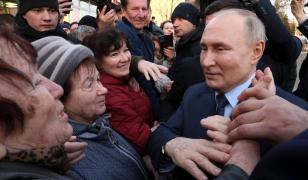 "Dumnezeu să-l aibă în pază pe ţar“. Putin a împlinit 72 de ani. Cine sunt "prietenii" care s-au grăbit să-l ridice în slăvi pe liderul rus