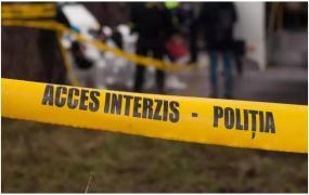 Trupul nu ar prezenta urme vizibile de violenţă