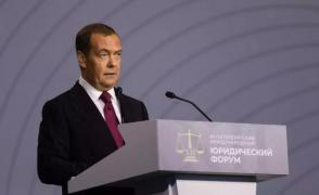 Medvedev spune că Europa încearcă să escaladeze războiul din Ucraina înainte ca Trump să-şi preia mandatul: 