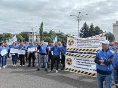 Protest al sindicaliştilor din Energie la Ministerul Muncii. Reclamă că noua Lege a pensiilor pune în pericol o parte din angajaţi