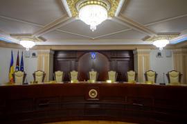 CCR judecă din nou mâine dacă anulează alegerile prezidenţiale. Una din contestaţii, respinsă