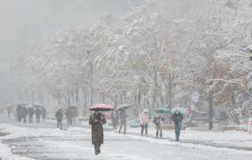 Trei morţi în Seul după cel mai mare val de ninsori din ultimii ani. Mai multe zone din Coreea de Sud, sub avertizare de viscol puternic