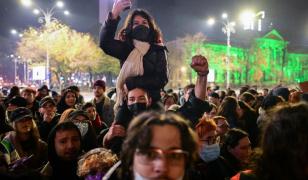 Organziatorii unei manifestaţii pro-europene din Arad, ameninţaţi cu moartea. Poliţia face verificări