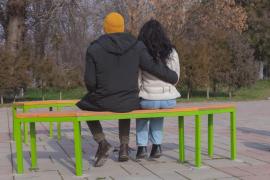 Un bărbat din Vaslui, înnebunit după amantă, s-a ales cu ordin de restricţie. Îi spunea femeii şi cu ce să se îmbrace