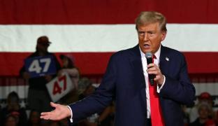 Donald Trump l-a numit pe Charles Kushner, cuscrul său, ambasador al SUA în Franţa