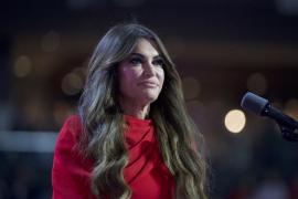 Trump îşi trimite nora ambasadoare în Grecia. Kimberly Guilfoyle e fostă prezentatoare TV şi e logodită cu Donald Trump Jr